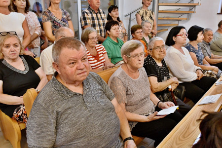 Uloženie rilikvie a posviacka ikon